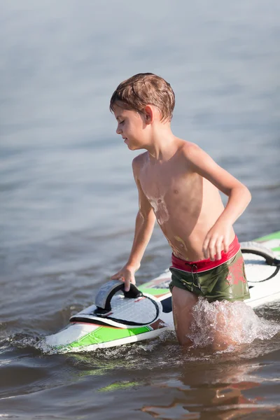 Aprendizagem de surf — Fotografia de Stock