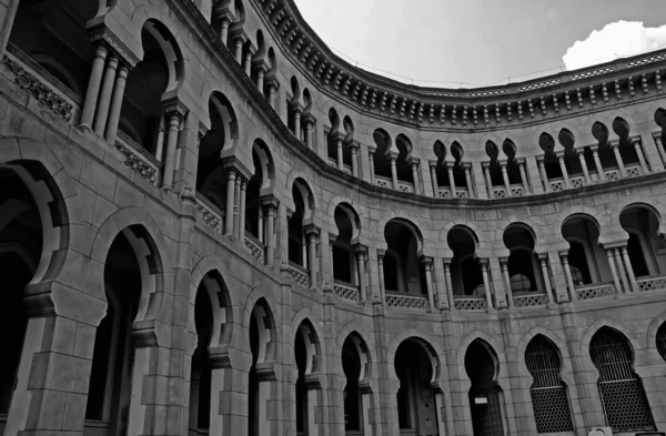 Moorish architecture in black and white — Stock Photo, Image