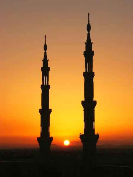 Silhueta de minaretes da mesquita Nabawi, Medina, Arábia Saudita — Fotografia de Stock