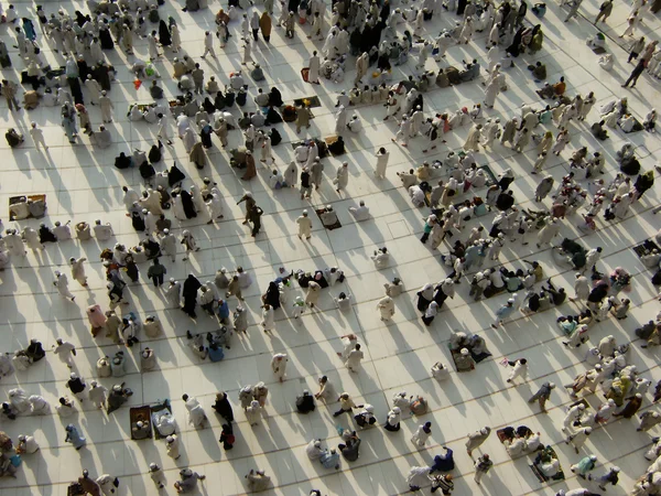 View from third floor of Haram Mosque where pilgrims wait for praying — Stock Photo, Image