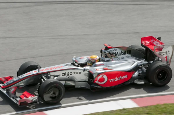 2009 lewis hamilton in Maleisische f1 grand prix — Stockfoto