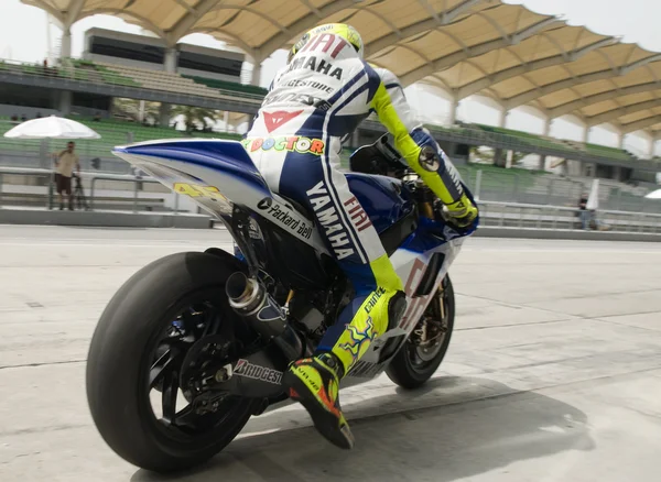 2009 Valentino Rossi del Team Fiat Yamaha al MotoGP Official Test — Foto Stock
