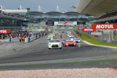 Super gt yarış başlar