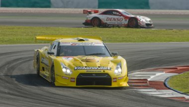 takım yellowhat yms tomica gt-r