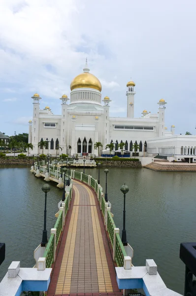 Masjid Sultan Omar Ali Saifuddin Mosque in Bandar Seri Begawan, — Stock Photo, Image