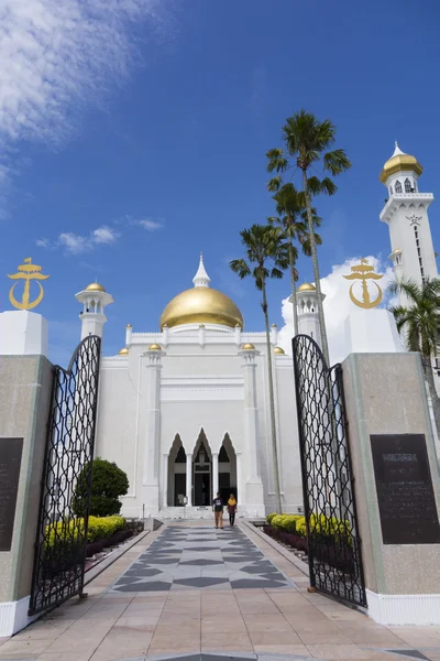Bandar seri begawan (bsb), brunei-nov. 4: eintritt zur masjid sulta — Stockfoto