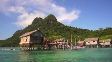 Yerel deniz Çingeneler evler ahşap Stilts celebes Denizi, borneo, Malezya
