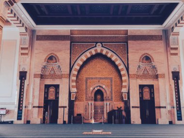 SENDAYAN, NEGERI SEMBILAN, MALAYSIA - CIRCA AUG 2022 : Interior of Masjid Sri Sendayan mosque in Seremban, Negeri Sembilan Malaysia. The mosque was constructed in 2019. Pastel color tone applied.