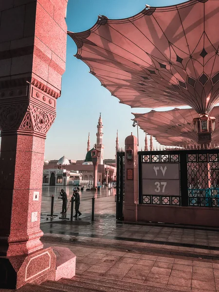 Madinah Saudi Arabia Circa 2019 Εργαζόμενοι Στο Συγκρότημα Του Τζαμιού — Φωτογραφία Αρχείου
