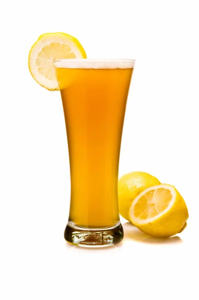 Hefeweizen Beer With Lemon — Stock Photo, Image