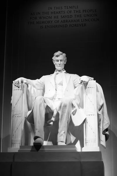 Monumento a Lincoln de noche — Foto de Stock