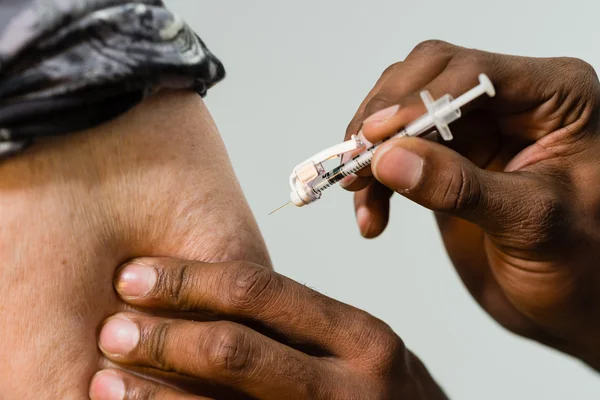 Administering Insulin Shot To Diabetes Patient — Stock Photo, Image