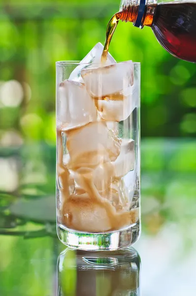 Cola and Ice — Stock Photo, Image