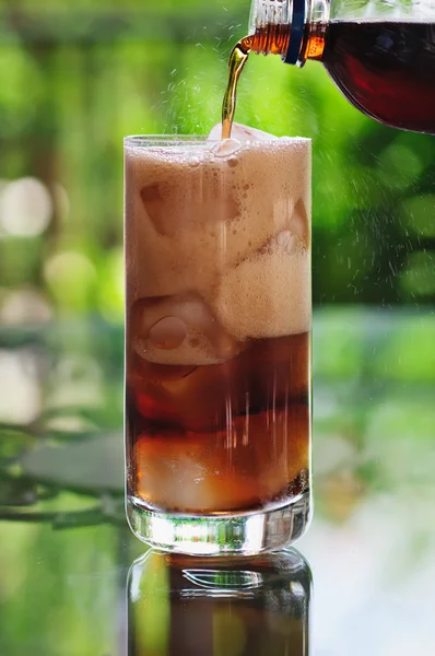 Cola and Ice — Stock Photo, Image