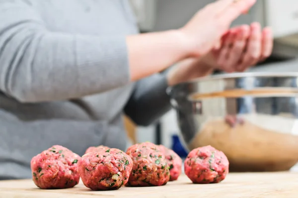 Preparación de albóndigas — Foto de Stock