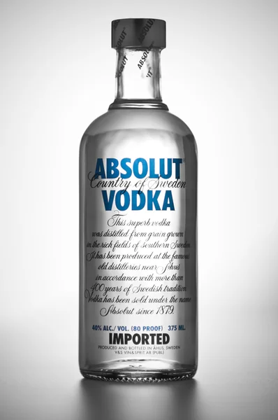 Garrafa de vodka — Fotografia de Stock