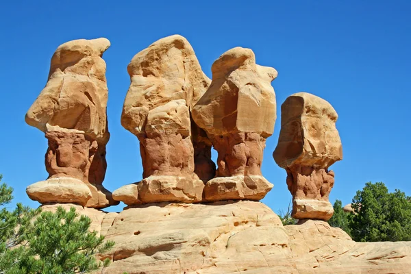 Four hoodoos in Devil's Garden — Stock Photo, Image