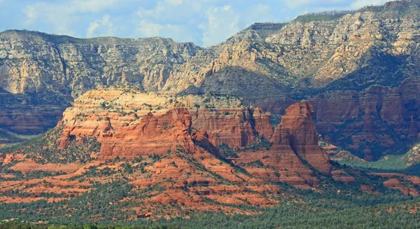 Red rock formations in Sedona — Stock Photo, Image