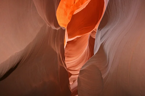 Structure and colors of sandstone in Antelope Canyon — Stock Photo, Image