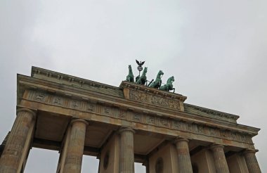 Brandenburg Kapısında Quadriga - Berlin, Almanya