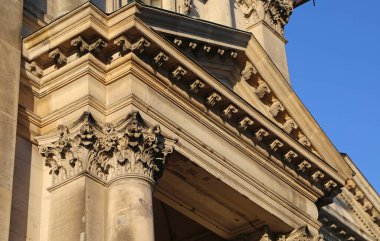 Berlin Katedrali Portico - Berlin, Almanya