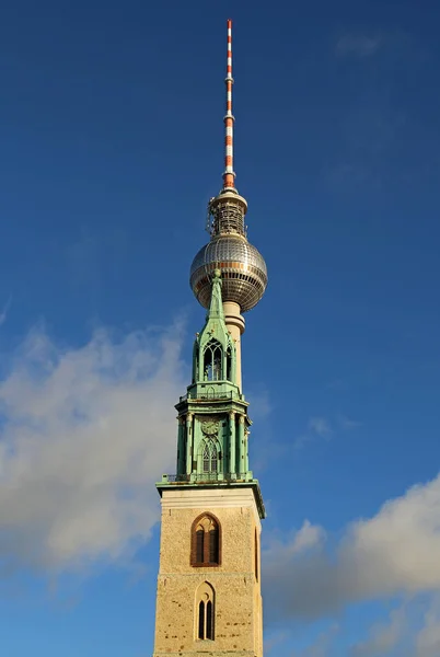 Dos Torres Verticales Torre Televisión Berlín Alemania —  Fotos de Stock