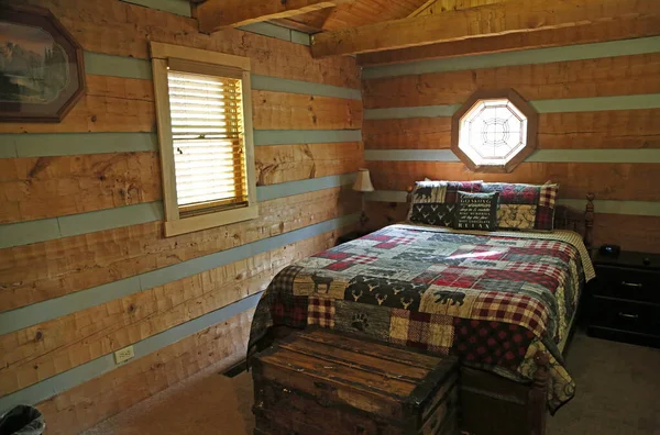 Log House Bedroom Great Smoky Mountains Tennessee — Stock Photo, Image