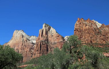 Başpiskoposlar Mahkemesi - Zion Ulusal Parkı, Utah