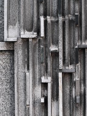 Bina dokusunun eski granit cephesi