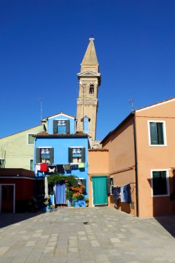 Leaning tower burano Adası, İtalya