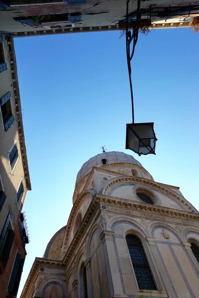 Katolska kyrkan i Venedig, Italien, Europa — Stockfoto