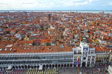 İtalya. Piazza san marco Venedik, çan kulesinden göster.