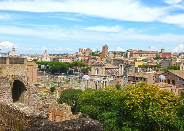 Fórum romano em Roma, itália — Fotografia de Stock