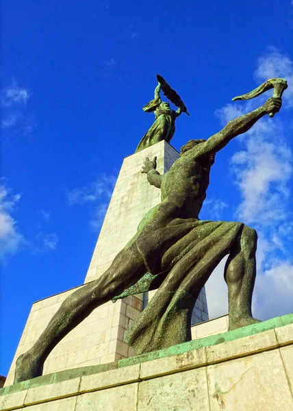 Pomník svobody na gellert hill, Budapešť, Maďarsko — Stock fotografie