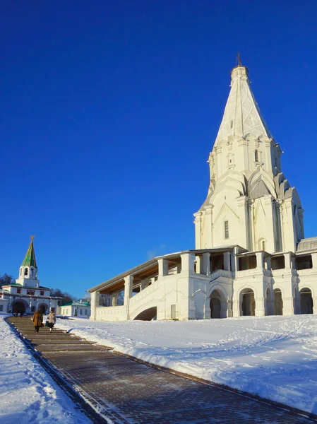 Himmelfahrtskirche in Kolomenskoe, Moskau, Russland. — Stockfoto