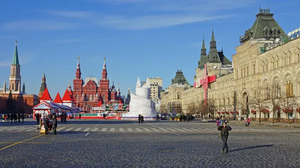 莫斯科，俄罗斯-1 月 25 日： 溜冰场的红色正方形是 — 图库照片