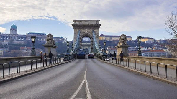 Pont à chaînes à Budapest, Hongrie — Photo