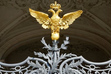 Rus altın çift başlı kartal hermitage, st. petersbur