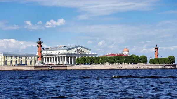 Île Vasilevsky à Saint-Pétersbourg — Photo