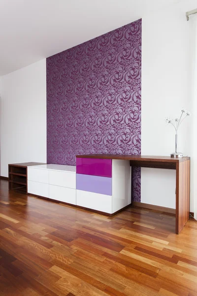 Violet wall — Stockfoto