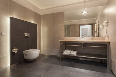 ormanlık otel - modern banyo