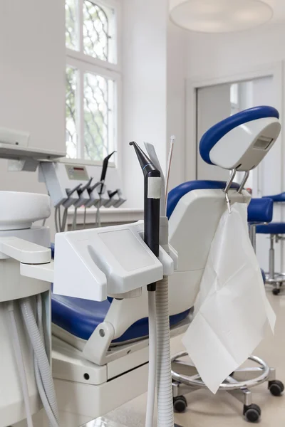 A imagem de uma sala dentária — Fotografia de Stock