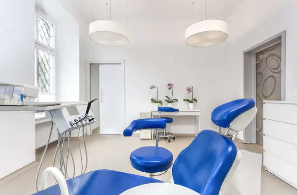 Sala de dentista e assento — Fotografia de Stock