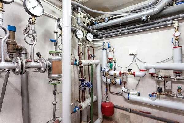 Sistema de tuberías de calefacción —  Fotos de Stock