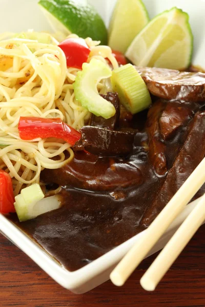 Plato de carne china — Foto de Stock