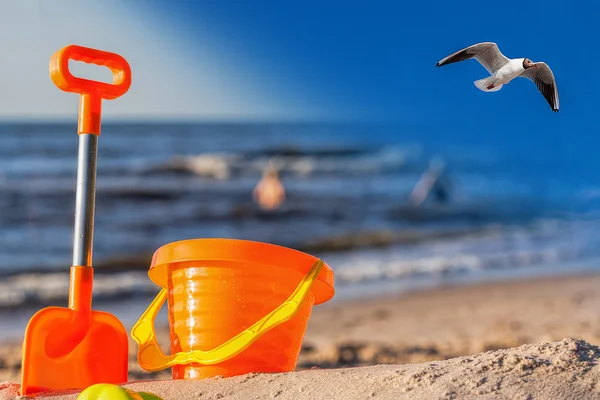 Plaża pomarańczowy zabawek — Zdjęcie stockowe