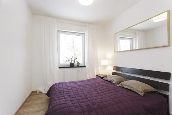 Appartamento accogliente - camera da letto — Foto Stock