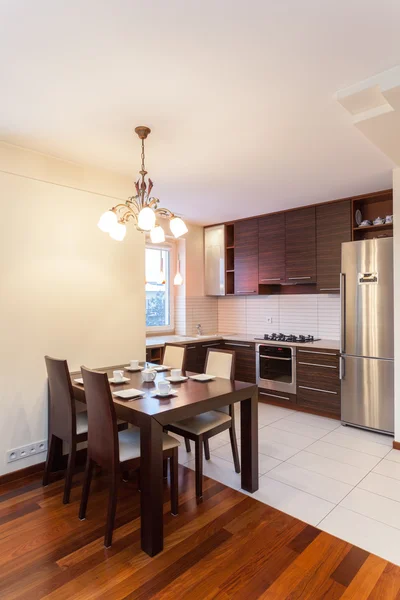 Spacious apartment - Kitchen — Stock Photo, Image