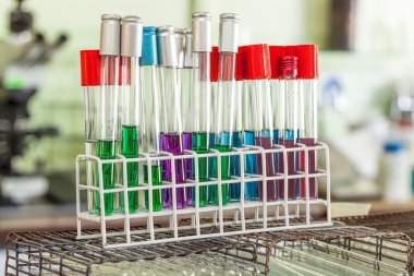 tüp içinde kimyasal madde