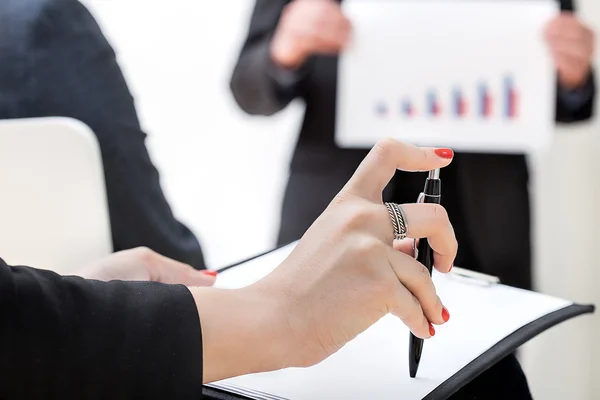 Büro-Brainstorming — Stockfoto